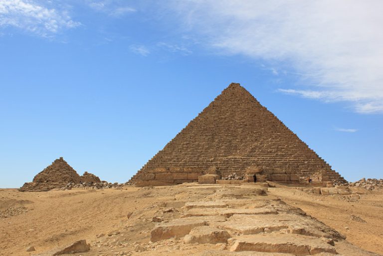 The controversial restoration of the pyramid of Mykerinos