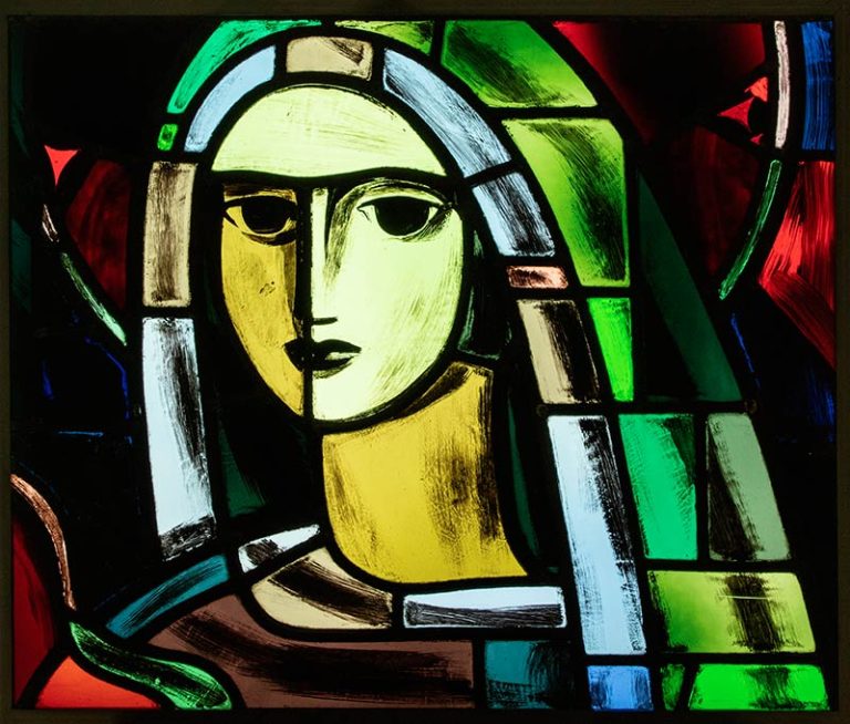 1937, The Notre-Dame stained glass window controversy