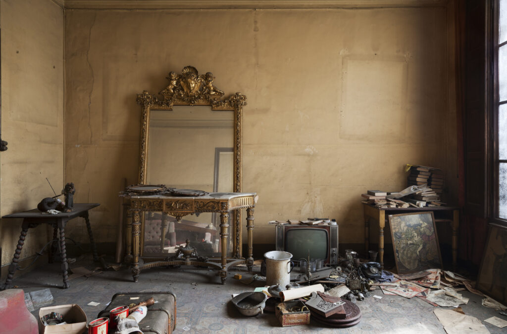 Jordi Baron Rubí. Rambla 102. Series: Domus Barcino (3), 2006. Courtesy of the artist