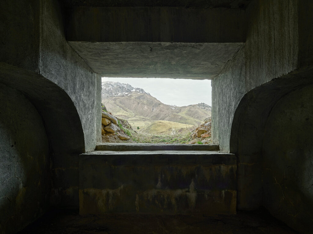 Línea P. Los bunkers del Pirineo. Iñaki Bergera. Sala de Exposiciones de la Diputación de Huesca