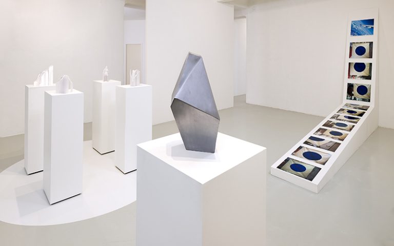 The overrated manifesto of 21st century “extraterrestrial art”
