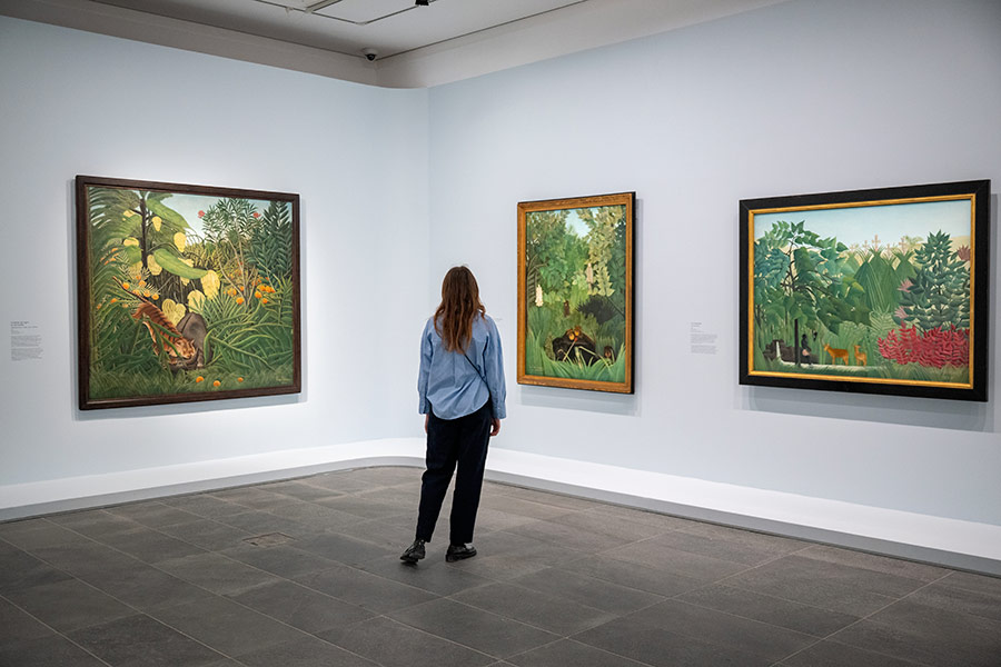 The American Rousseaus return to Paris