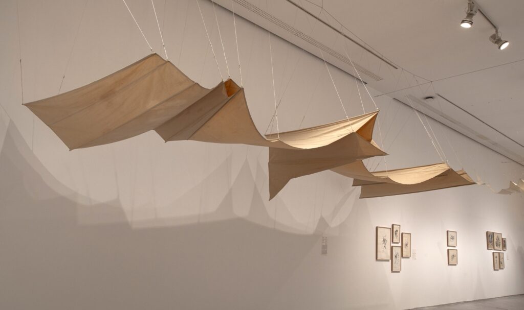 Aurèlia Muñoz, Ocell estel B1 (Bird-comet B1) (1981-1982). Collection of Textile Art and Contemporary Tapestry, Sant Cugat City Council, Barcelona. Photography: Fatima Sanz 