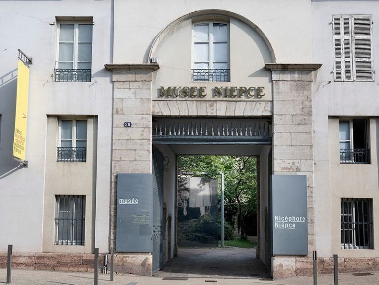 The Nicéphore-Niépce Museum is standing still