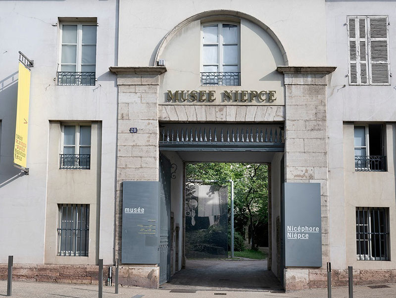 The Nicéphore-Niépce Museum is standing still