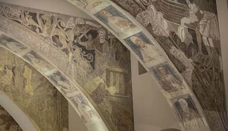 Sigena's murals in their current state, presented in the last room dedicated to Romanesque art, National Art Museum of Catalonia, Barcelona. © Photo: MNAC