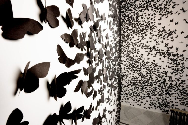 Carlos Amorales. Nube negra. Fundación Casa de México en Madrid