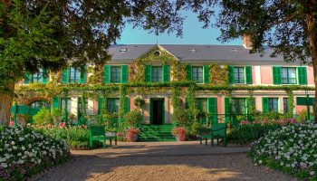 In Giverny, Monet does not benefit everyone