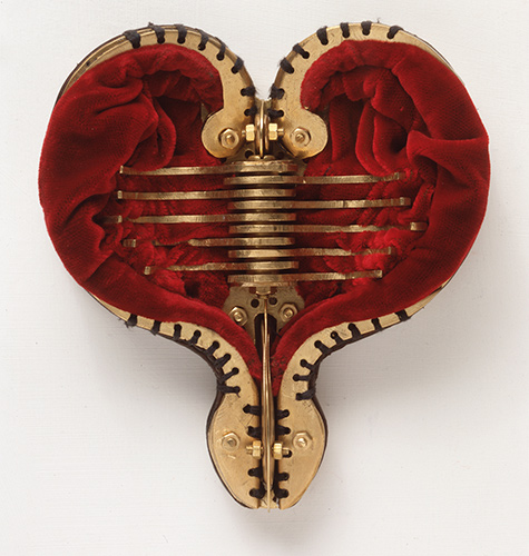 Cathy de Monchaux, flesh, body and metal