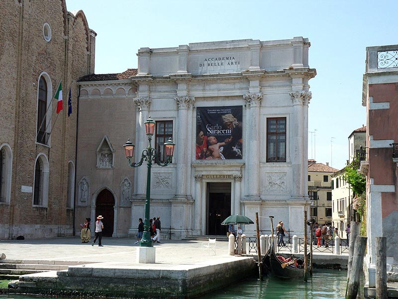 Meloni takes over Italian museums