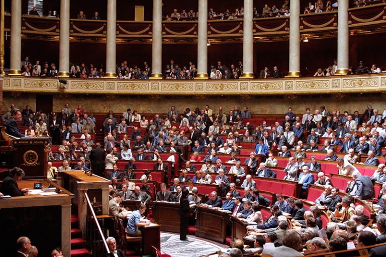The framework law on restitutions definitively adopted by Parliament
