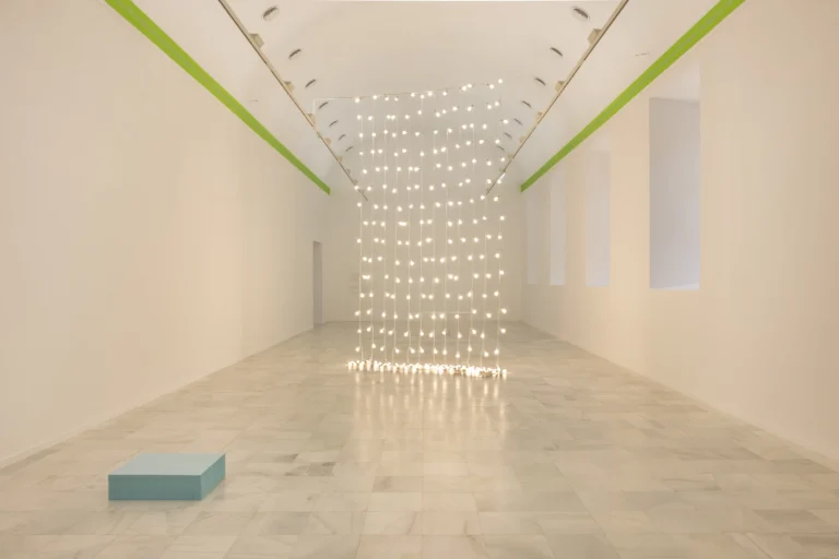 González-Torres, vulnerable and political at the Reina Sofía Museum
