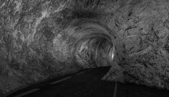 The Caverne du Pont Neuf, an installation full of air and emptiness