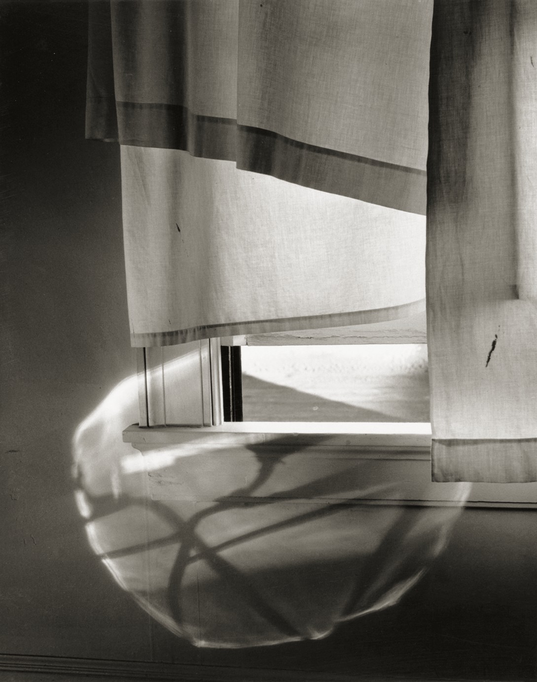Minor White. N. Union Street, Rochester, from Sequence Sound of One Hand, 1958. The Minor White Archive, Princeton University Art Museum
