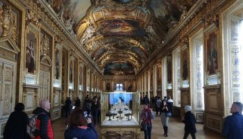 A report on museum security full of bias