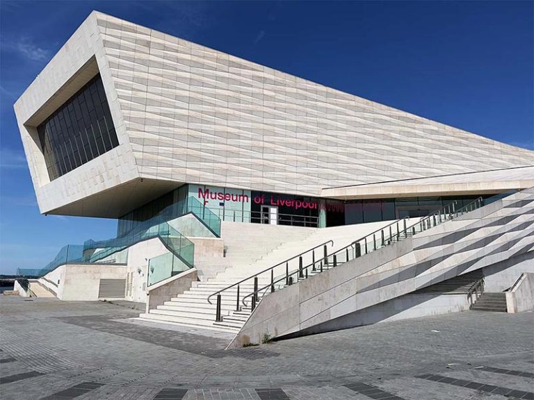 The British House of Commons calls for incentive funding for museums
