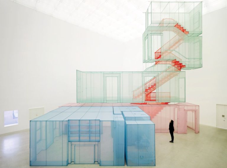 Do Ho Suh. Apartment A, Corridors and Staircases, 348 West 22nd Street, New York NY 10011, USA (Kanazawa Version), 2012. Cortesía del artista, Los Angeles Museum of Art, LACMA; Lehmann Maupin New York, London, Seoul; y Victoria Miró