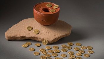 An archaeological treasure stolen from a Tarn museum