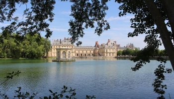 Why the Château de Fontainebleau was never threatened by fire