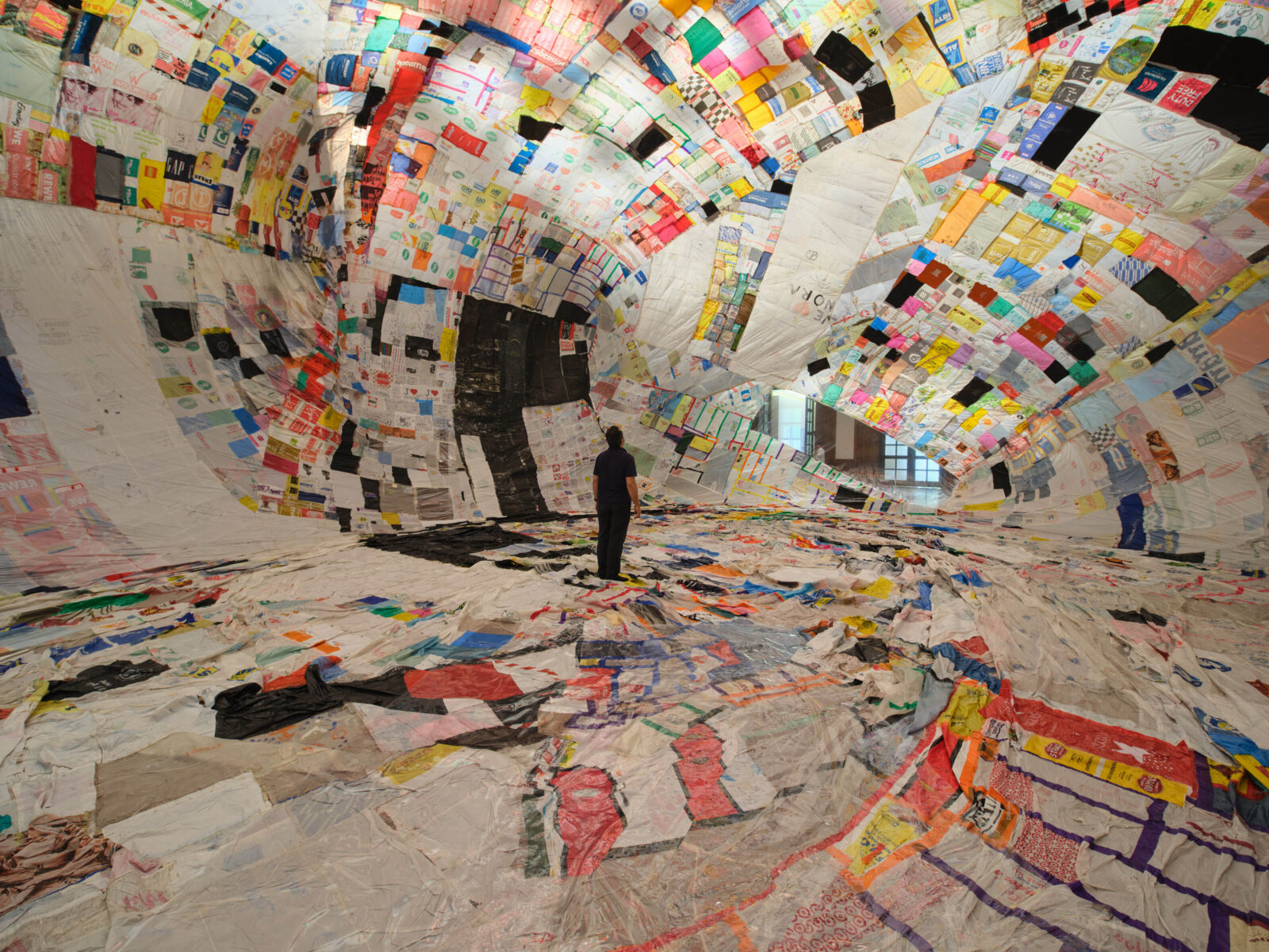 Tomás Saraceno. Ancestral Futures. Haus der Kunst. Photography: Agostino Osio