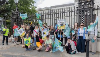 Social discontent in English museums