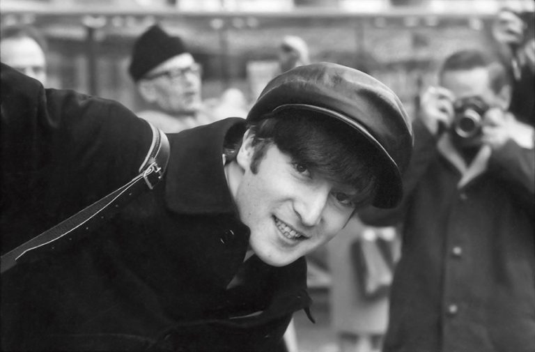 What are the photos of Paul McCartney and Park Chan-wook worth?
