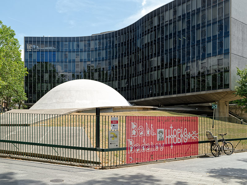 The PCF reinvests the field of art