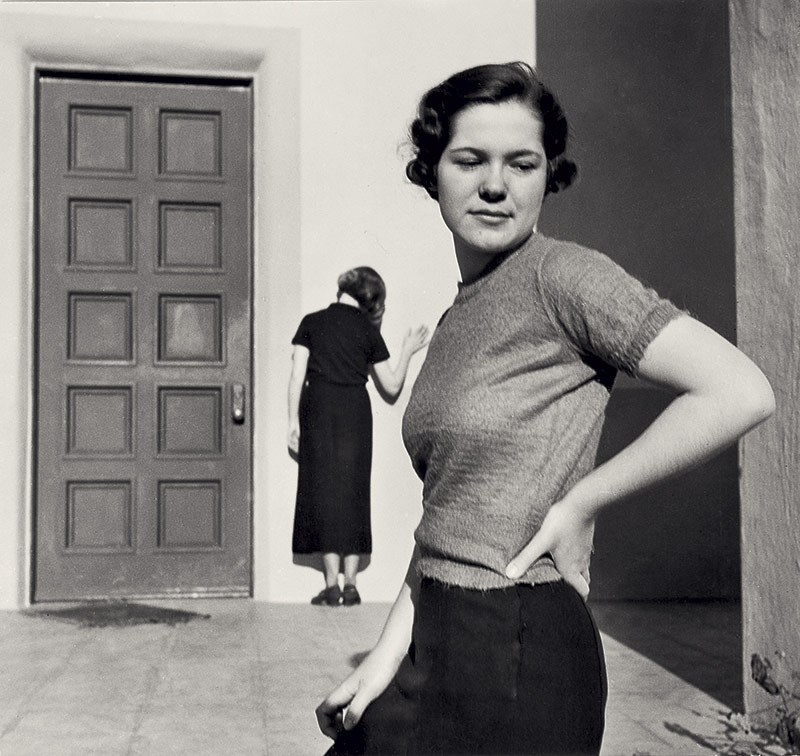 At the Ball, the photographic treasures of the James Bond producer