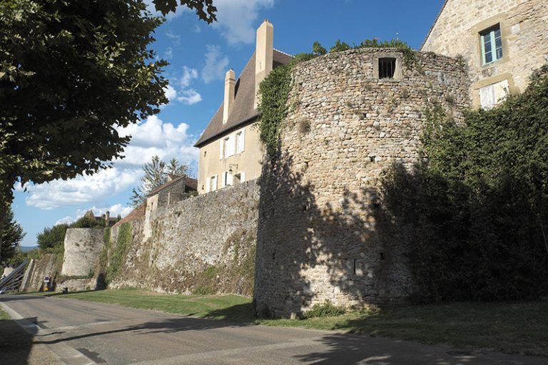 Autun: after fifteen years of litigation, an ancient rampart can finally be rebuilt
