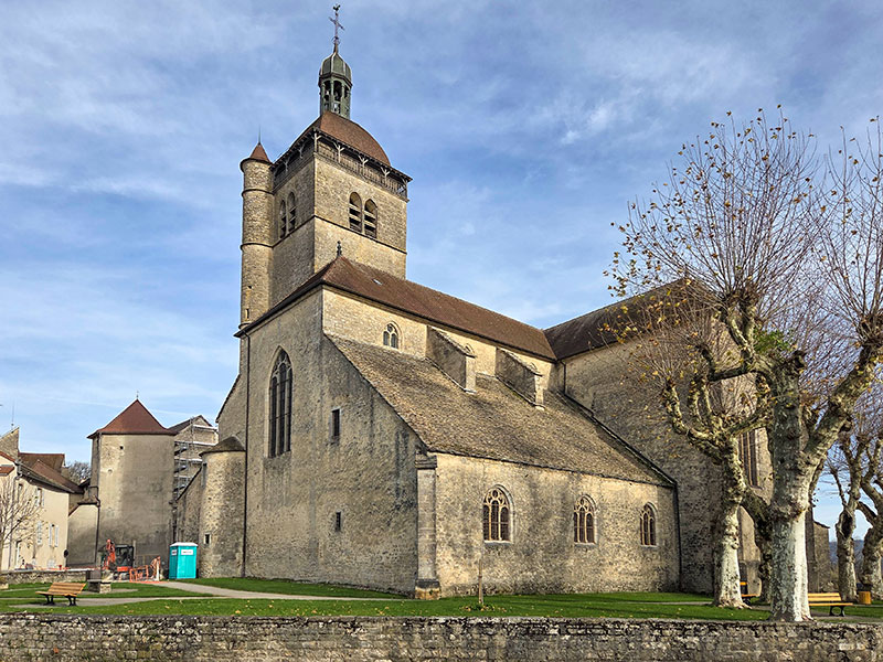 Historical monuments, new targets for metal thieves