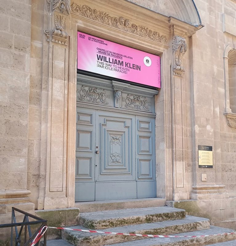 Permanent closure of the William Klein exhibition at the Rencontres d’Arles