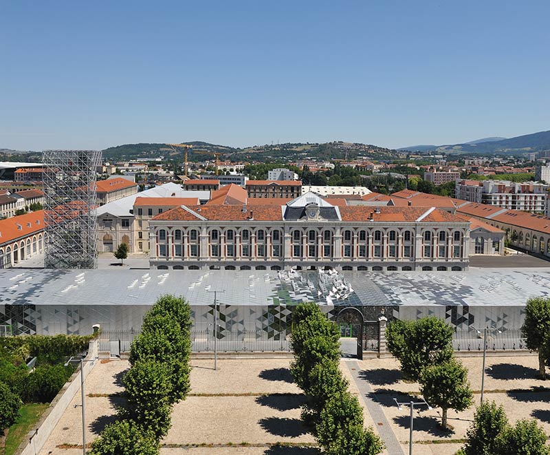City of design: the suspension of the secretary general reopens the Mandon years
