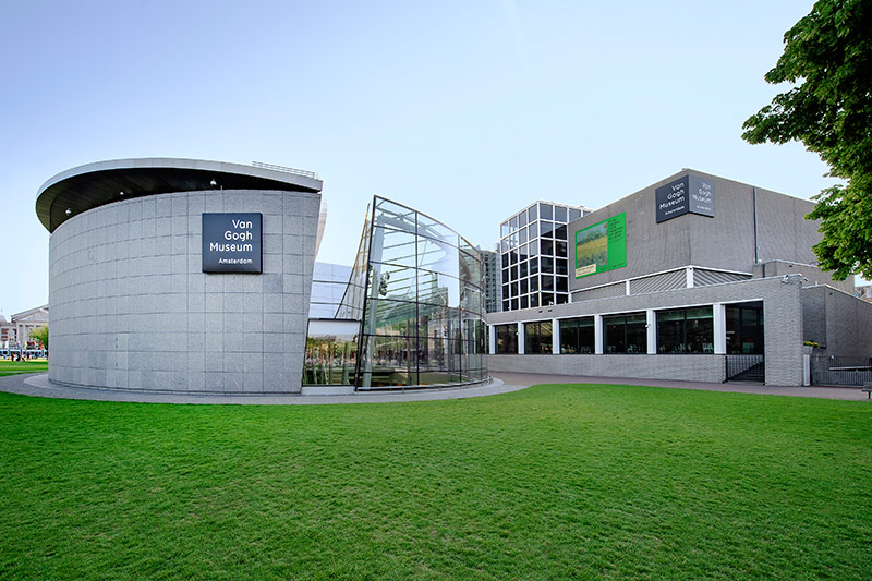 The Van Gogh Museum makes peace with the State