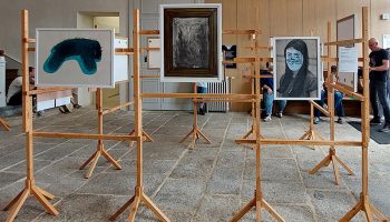 When the Fracs broaden the notion of Art Library